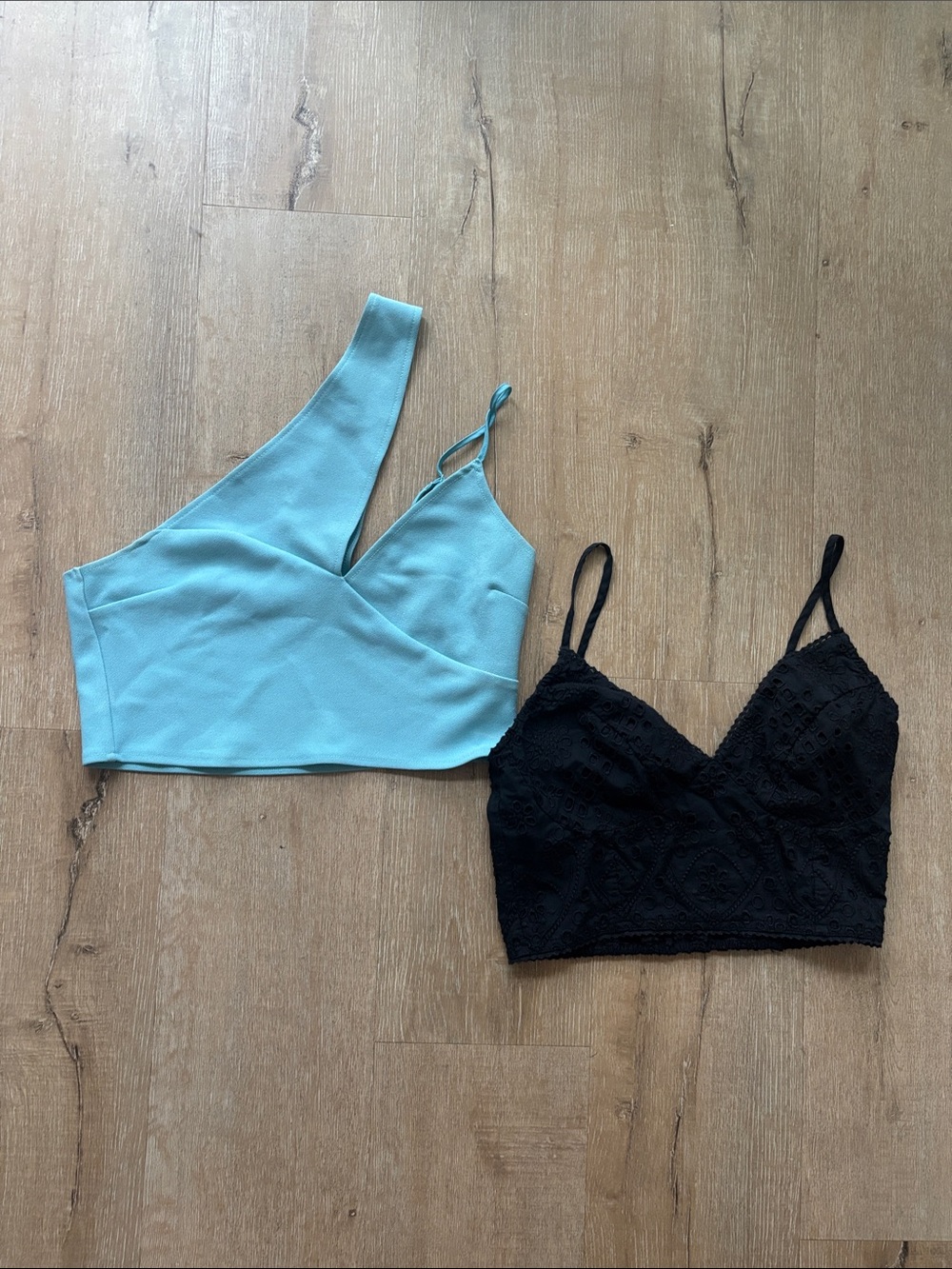 Bundle Abercrombie Going Out Tops